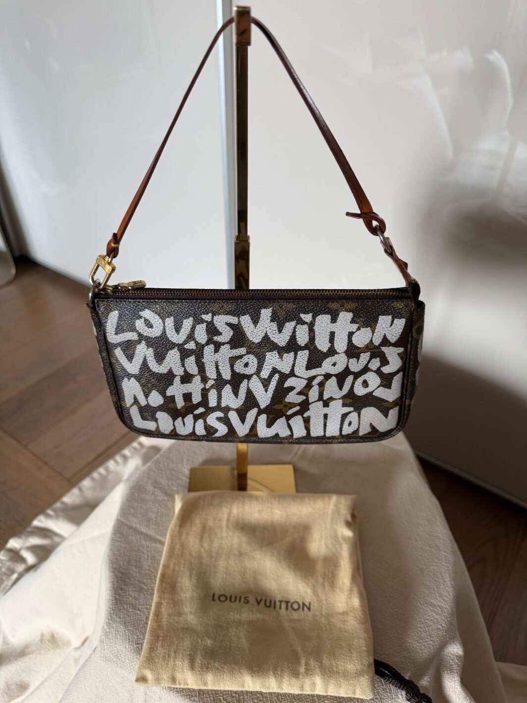 Louis Vuitton Pochette