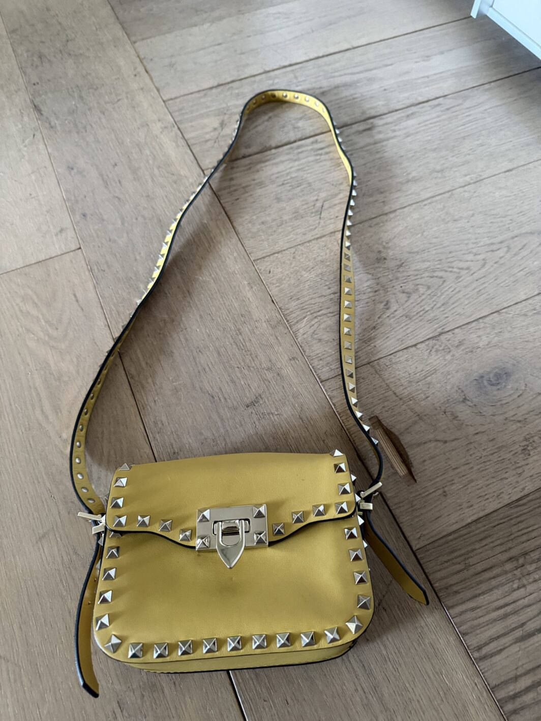 BORSA VALENTINO